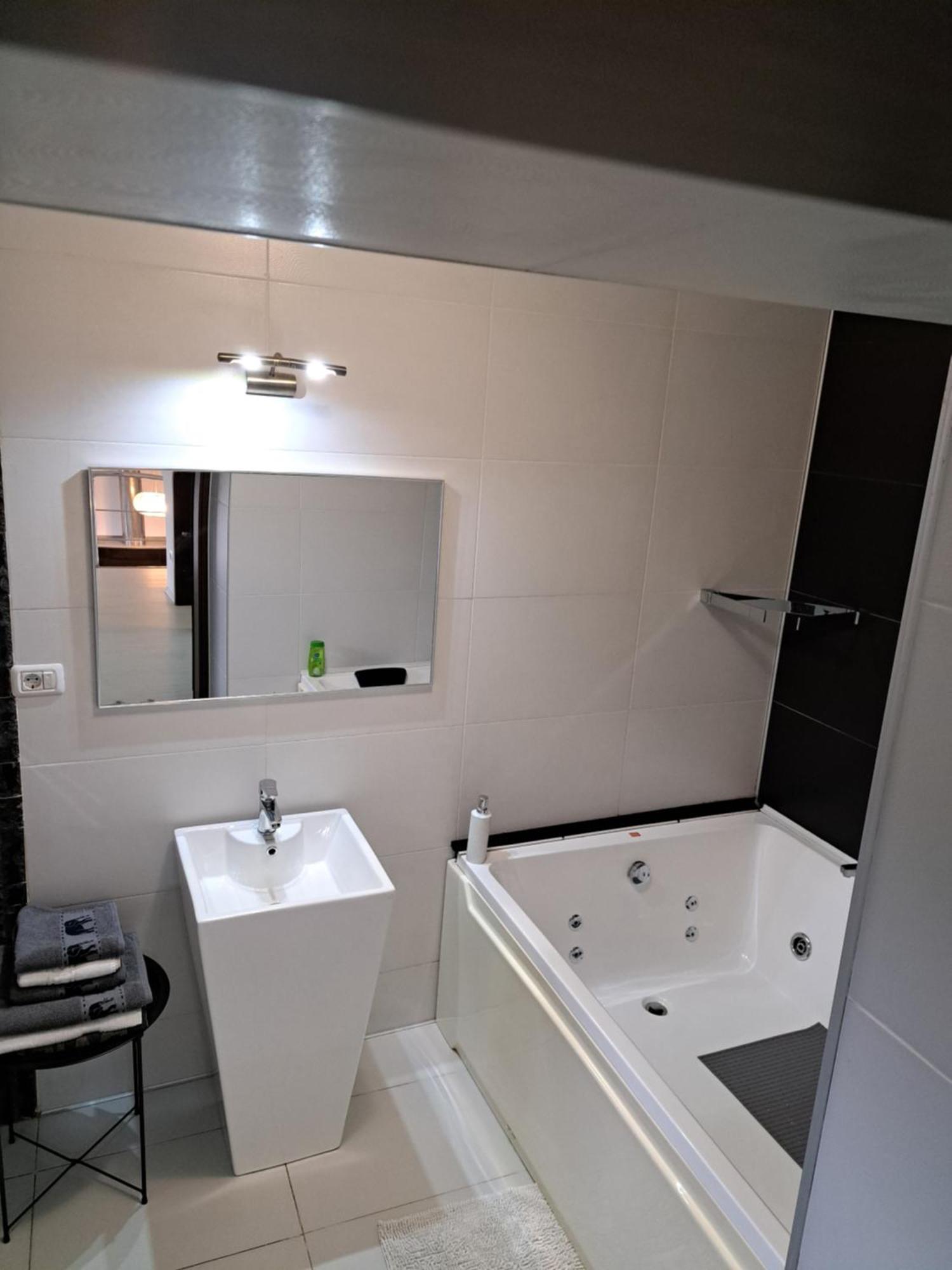 Vila Carolina Apulum Villa Alba Iulia Exterior foto